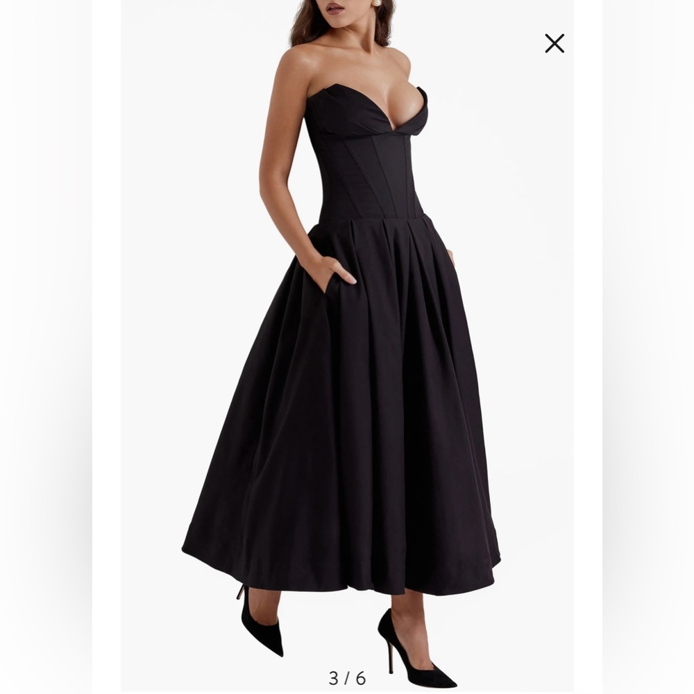 HOUSE OF CB ‘LADY’ DRESS                  Elegant Black Strapless Dress